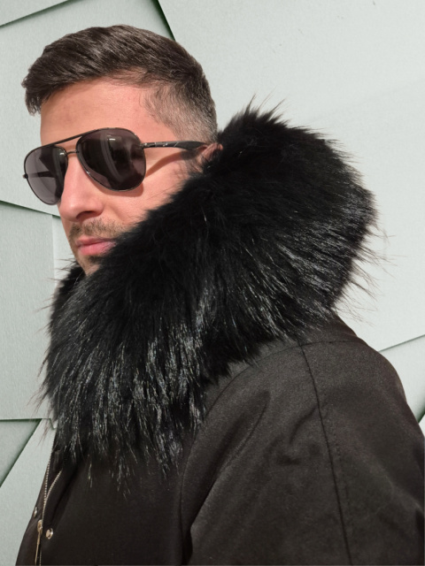 Parka męska czarna z czarnym futrem jenota Parka męska czarna z czarnym futrem jenota
