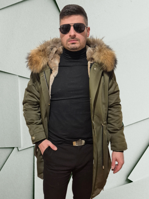 Parka męska w kolorze khaki z prawdziwym futrem z jenota rozmiar M Parka męska w kolorze khaki z prawdziwym futrem z jenota rozmiar M